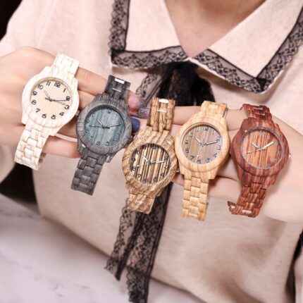 Wooden wristwatch